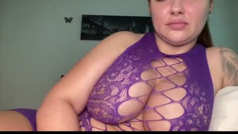 Snapshot of lexyswetty chatting on June 28, 1:17 pm Lexyswetty online show from June 28, 1:17 pm