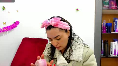 lexyy24_ online show from March 5, 9:38 am