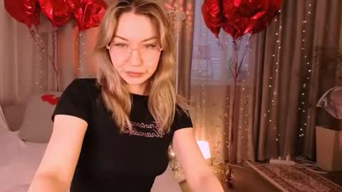 Lily online show from February 27, 1:49 am