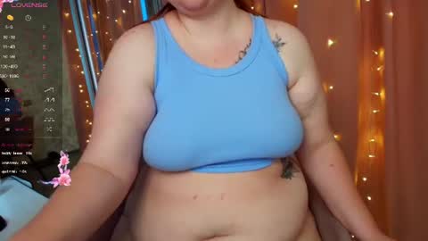 Snapshot of leyaloveee chatting on July 25, 11:57 pm Your Leya online show from July 25, 11:57 pm