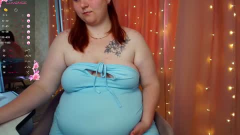 Snapshot of leyaloveee chatting on August 1, 10:58 am Your Leya online show from August 1, 10:58 am