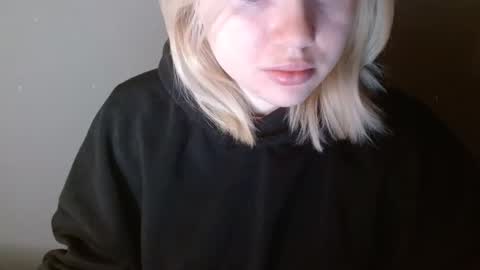 Leyla online show from February 18, 6:42 am