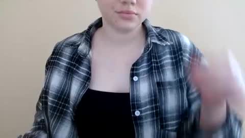 Snapshot of leyla_le chatting on June 19, 6:07 am Leyla online show from June 19, 6:07 am
