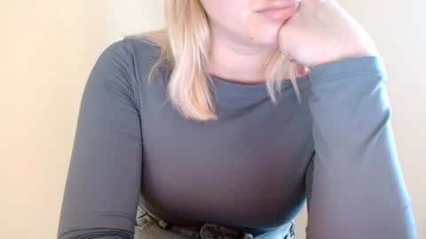 Snapshot of leyla_le chatting on July 28, 11:17 am Leyla online show from July 28, 11:17 am