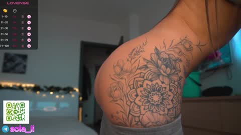 Snapshot of leyla_ly chatting on December 31, 8:26 am Leyla ly Ill be here Tuesday Thursday Friday Saturday Sunday online show from December 31, 8:26 am