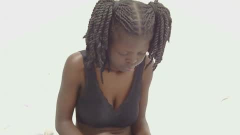 laylani69 online show from June 26, 6:29 am