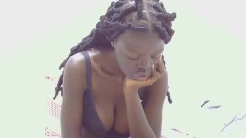 laylani69 online show from July 20, 5:00 am