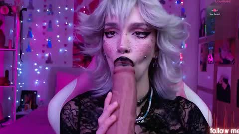 LEA online show from March 9, 4:44 pm