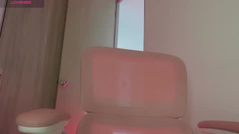 Snapshot of leyre_lerr chatting on July 3, 12:22 pm Jessica online show from July 3, 12:22 pm