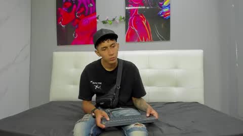 lia78couple online show from June 30, 8:43 pm