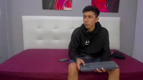 lia78couple online show from July 15, 8:14 pm