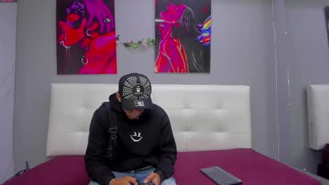 lia78couple online show from July 21, 7:49 pm