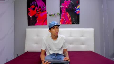 lia78couple online show from August 1, 8:19 pm
