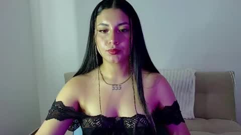 Lia  online show from May 16, 7:01 pm