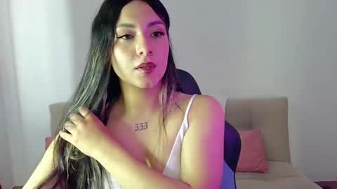 Lia  online show from June 6, 5:28 pm