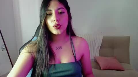 Lia  online show from June 9, 9:15 pm