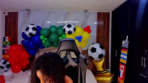 Snapshot of lia_16_ chatting on June 26, 11:03 am lia_16_ online show from June 26, 11:03 am