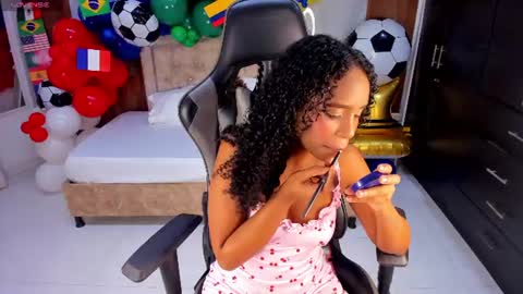 Snapshot of lia_16_ chatting on June 30, 11:11 am lia_16_ online show from June 30, 11:11 am
