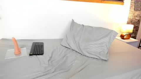 Lia James online show from February 4, 11:38 am