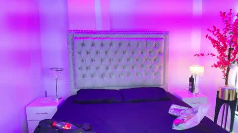 Lia  online show from September 17, 3:19 am