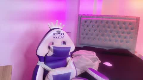 Snapshot of lia_adamsss chatting on May 9, 4:17 am Lia online show from May 9, 4:17 am