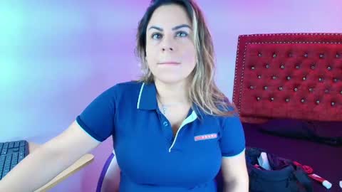Snapshot of lia_adamsss chatting on May 21, 4:08 am Lia online show from May 21, 4:08 am