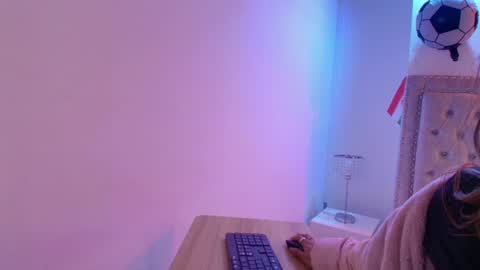 Snapshot of lia_adamsss chatting on July 17, 3:24 am Lia online show from July 17, 3:24 am