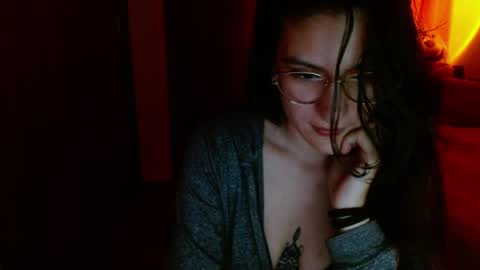 liliana online show from April 7, 6:03 am