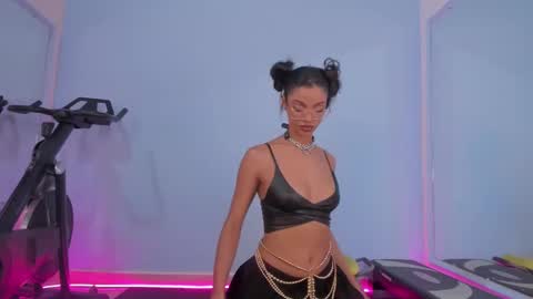 Snapshot of lia_girl2 chatting on March 6, 4:30 am Lia online show from March 6, 4:30 am