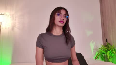 Lia online show from May 2, 4:50 am