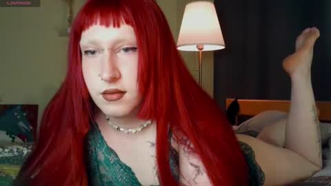 Snapshot of lia_grl chatting on June 27, 12:15 am lia_grl online show from June 27, 12:15 am