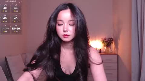 Snapshot of lia_hetty chatting on February 7, 3:05 pm L I A online show from February 7, 3:05 pm