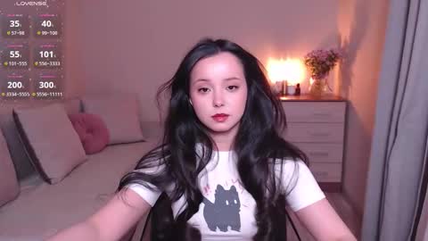 Snapshot of lia_hetty chatting on February 11, 3:17 pm L I A online show from February 11, 3:17 pm