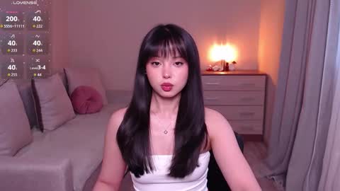 Snapshot of lia_hetty chatting on February 22, 2:26 pm L I A online show from February 22, 2:26 pm