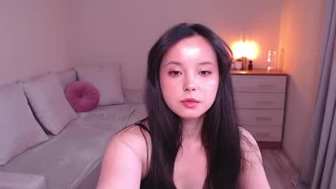 L I A online show from May 7, 3:17 pm