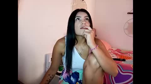 Snapshot of lia_hottie chatting on May 9, 6:24 pm Lia online show from May 9, 6:24 pm