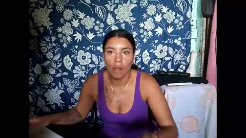 Snapshot of lia_hottie chatting on June 2, 6:10 pm Lia online show from June 2, 6:10 pm