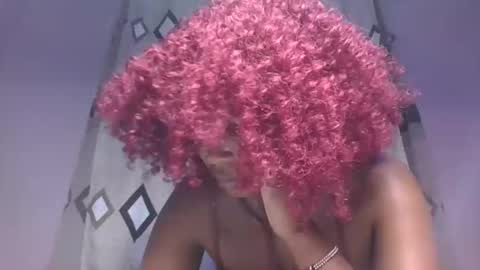 lia online show from February 4, 10:15 pm