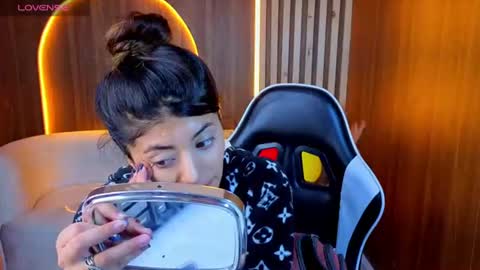 Snapshot of lia_queen_tx chatting on July 14, 3:11 am Online 1400 - 2100 online show from July 14, 3:11 am