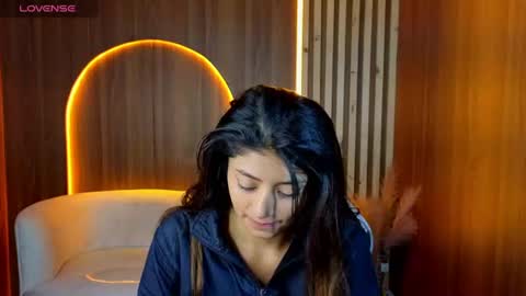 Snapshot of lia_queen_tx chatting on July 23, 3:15 am Online 1400 - 2100 online show from July 23, 3:15 am