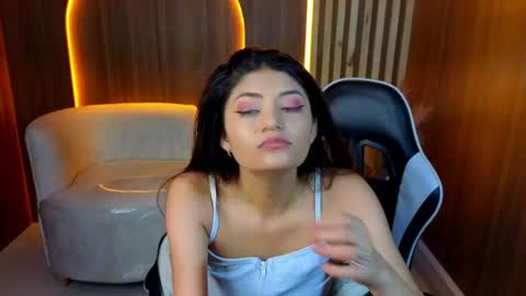 Snapshot of lia_queen_tx chatting on July 26, 3:25 am Online 1400 - 2100 online show from July 26, 3:25 am