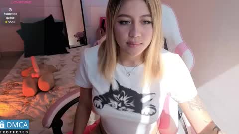 Snapshot of lia_summer1 chatting on June 4, 7:09 pm lia summer1 online show from June 4, 7:09 pm
