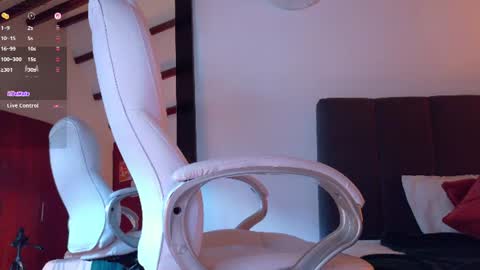 Lia online show from July 6, 10:01 pm