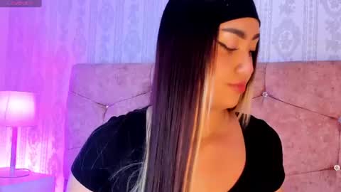 Snapshot of liaa_18 chatting on July 15, 3:56 am Liaa online show from July 15, 3:56 am
