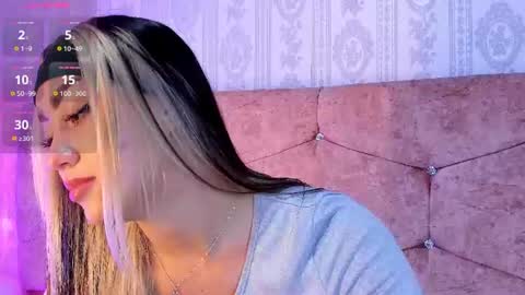 Snapshot of liaa_18 chatting on July 29, 3:59 am Liaa online show from July 29, 3:59 am