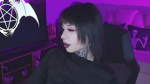 Snapshot of liaa_rodriguezz chatting on February 17, 10:03 pm Liaa  online show from February 17, 10:03 pm