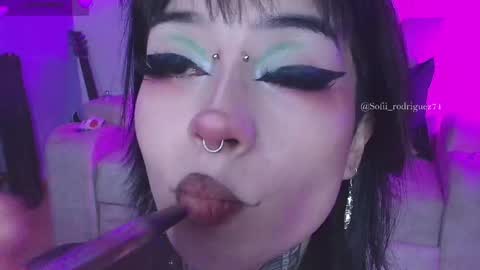 Snapshot of liaa_rodriguezz chatting on February 20, 12:52 am Liaa  online show from February 20, 12:52 am