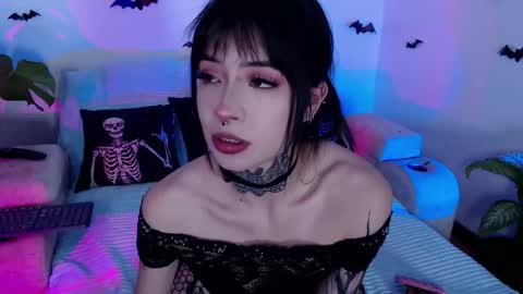 Snapshot of liaa_rodriguezz chatting on October 1, 11:11 pm Liaa  online show from October 1, 11:11 pm