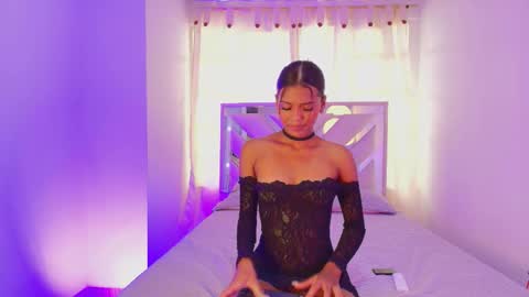 Snapshot of liaa_taylor1 chatting on February 14, 9:22 pm Lia online show from February 14, 9:22 pm