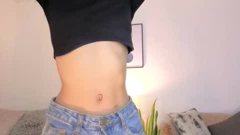 Lia  online show from November 28, 3:04 pm